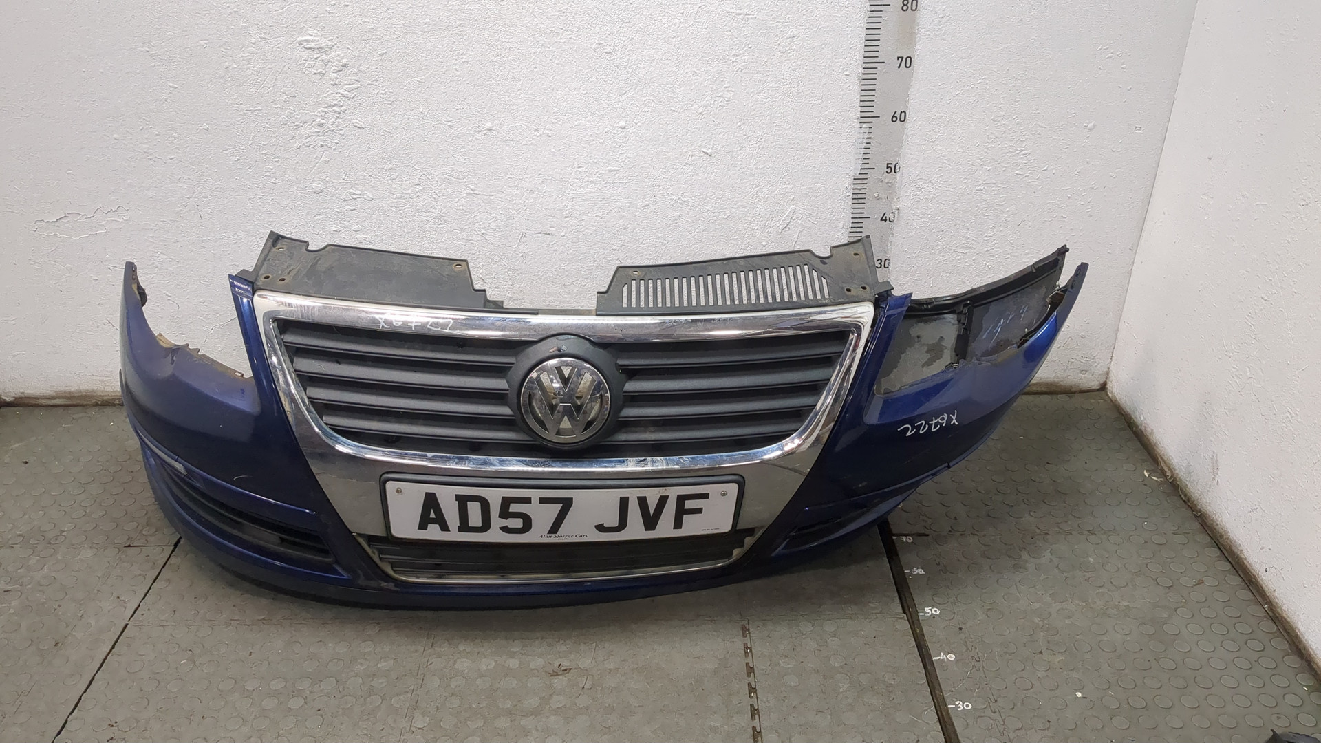 Бампер передний