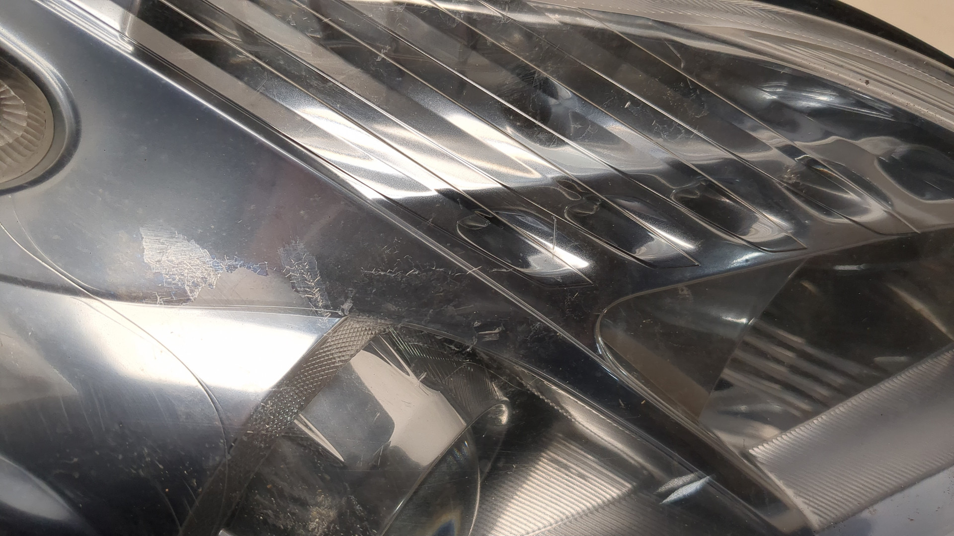 Фара правая