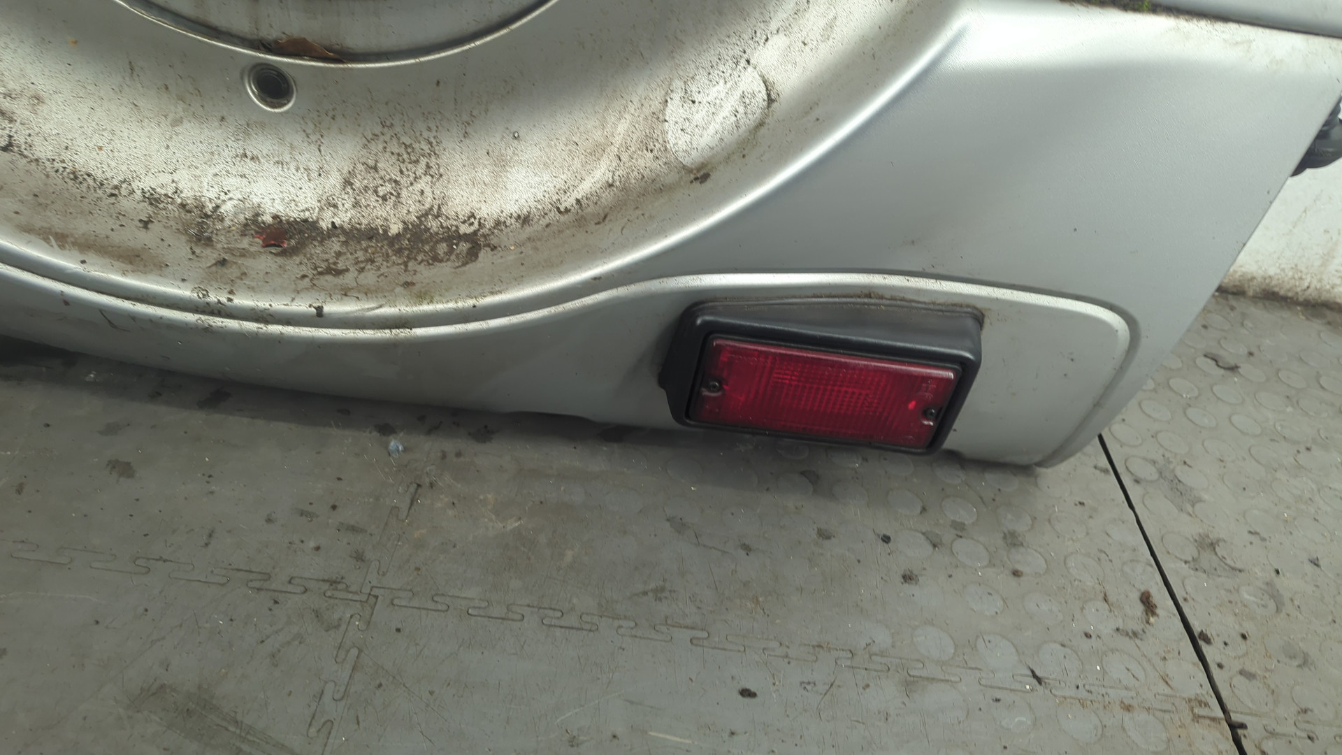 Дверь багажника