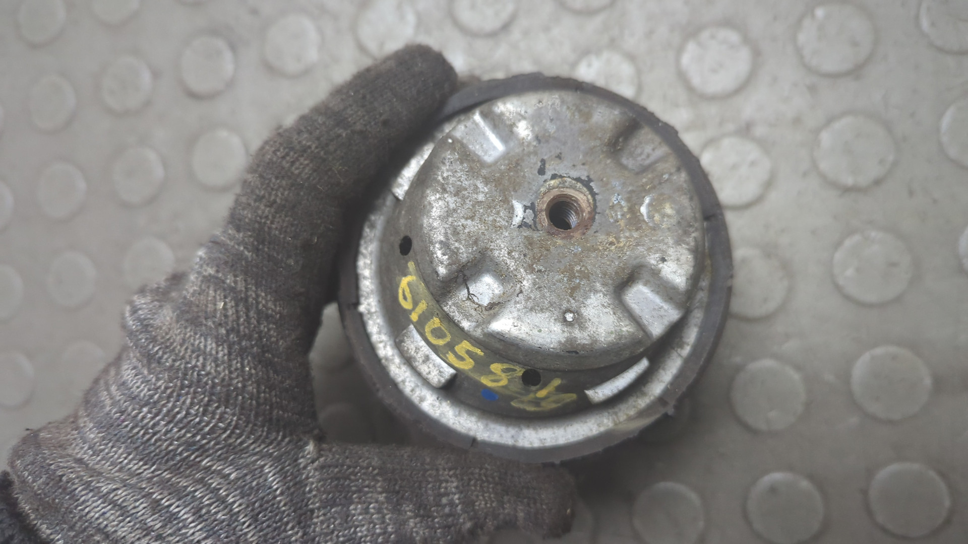 Опора двигателя