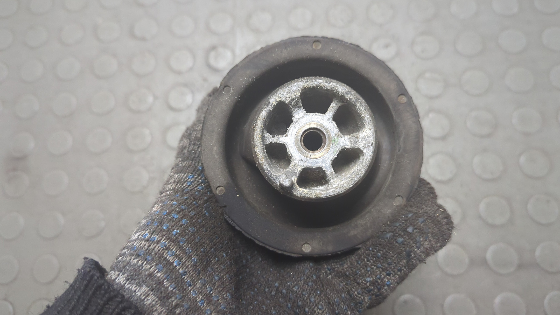 Опора двигателя