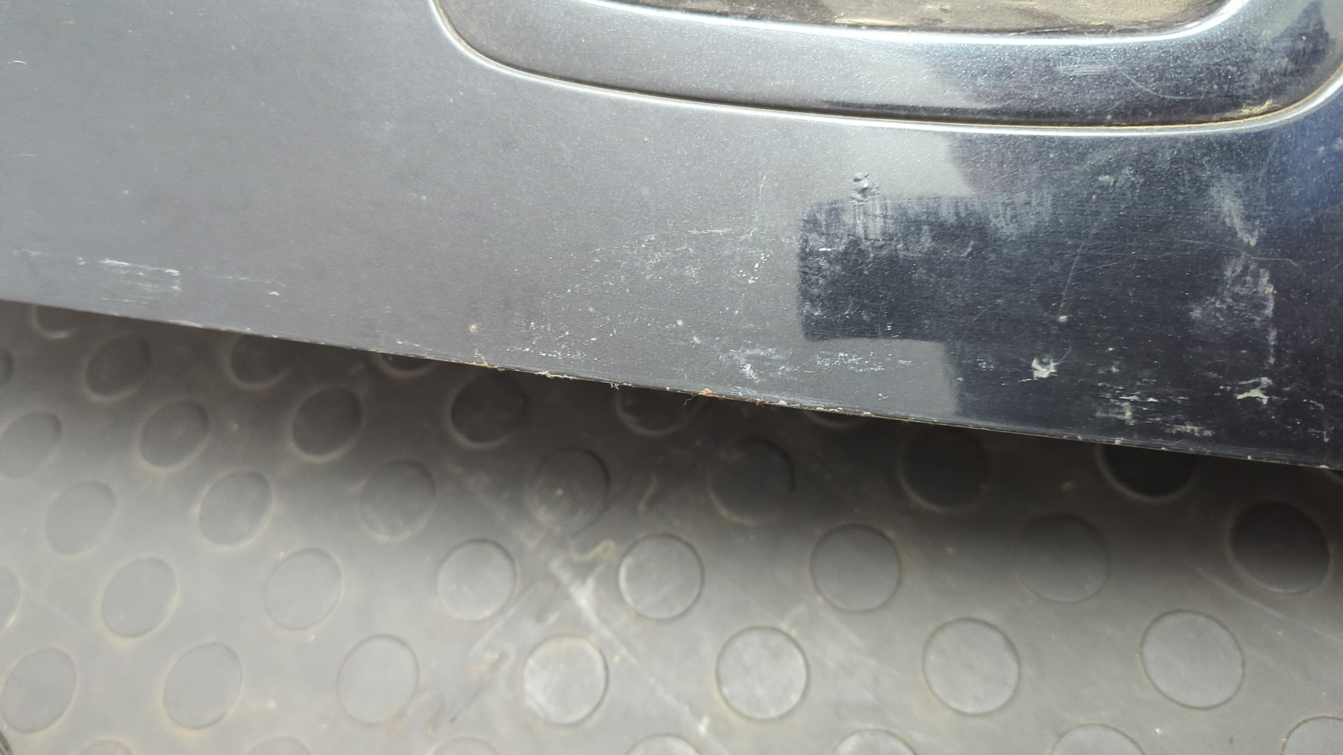 Дверь багажника