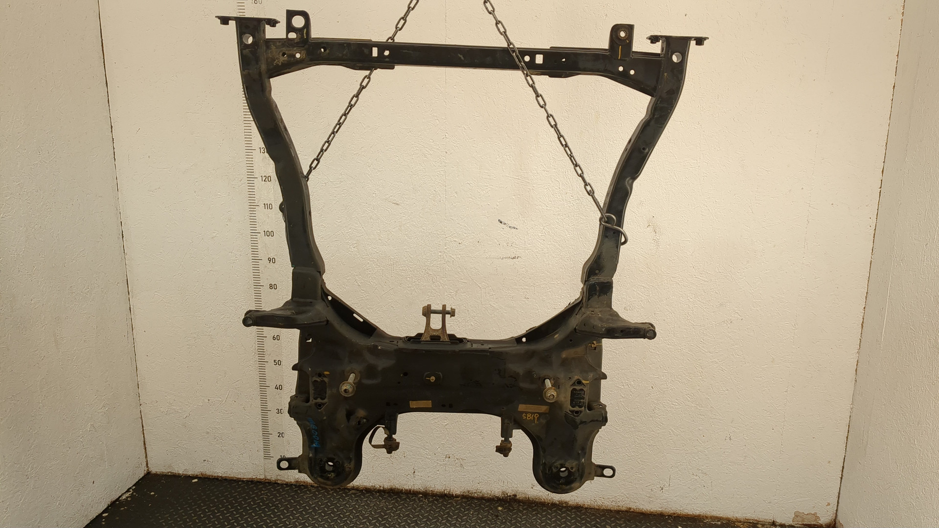 Балка подмоторная