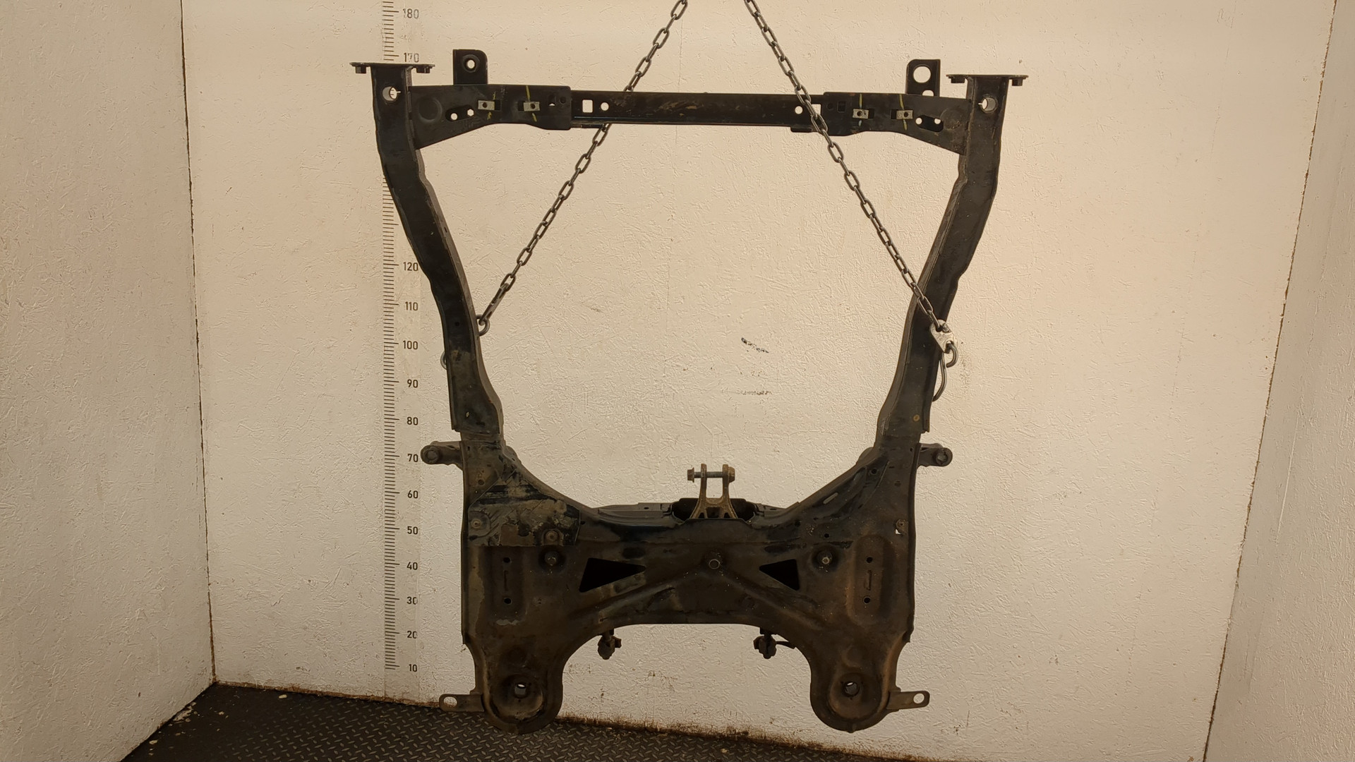 Балка подмоторная