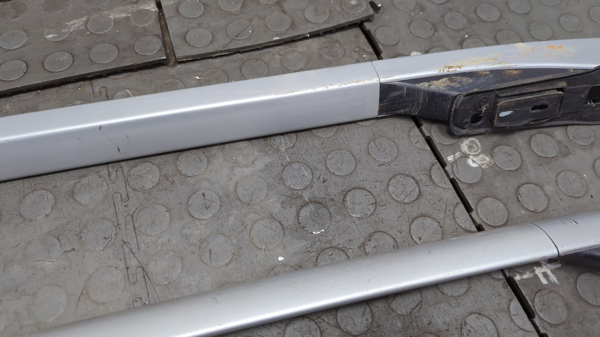 Рейлинги (релинг) к-кт (планки на крышу)