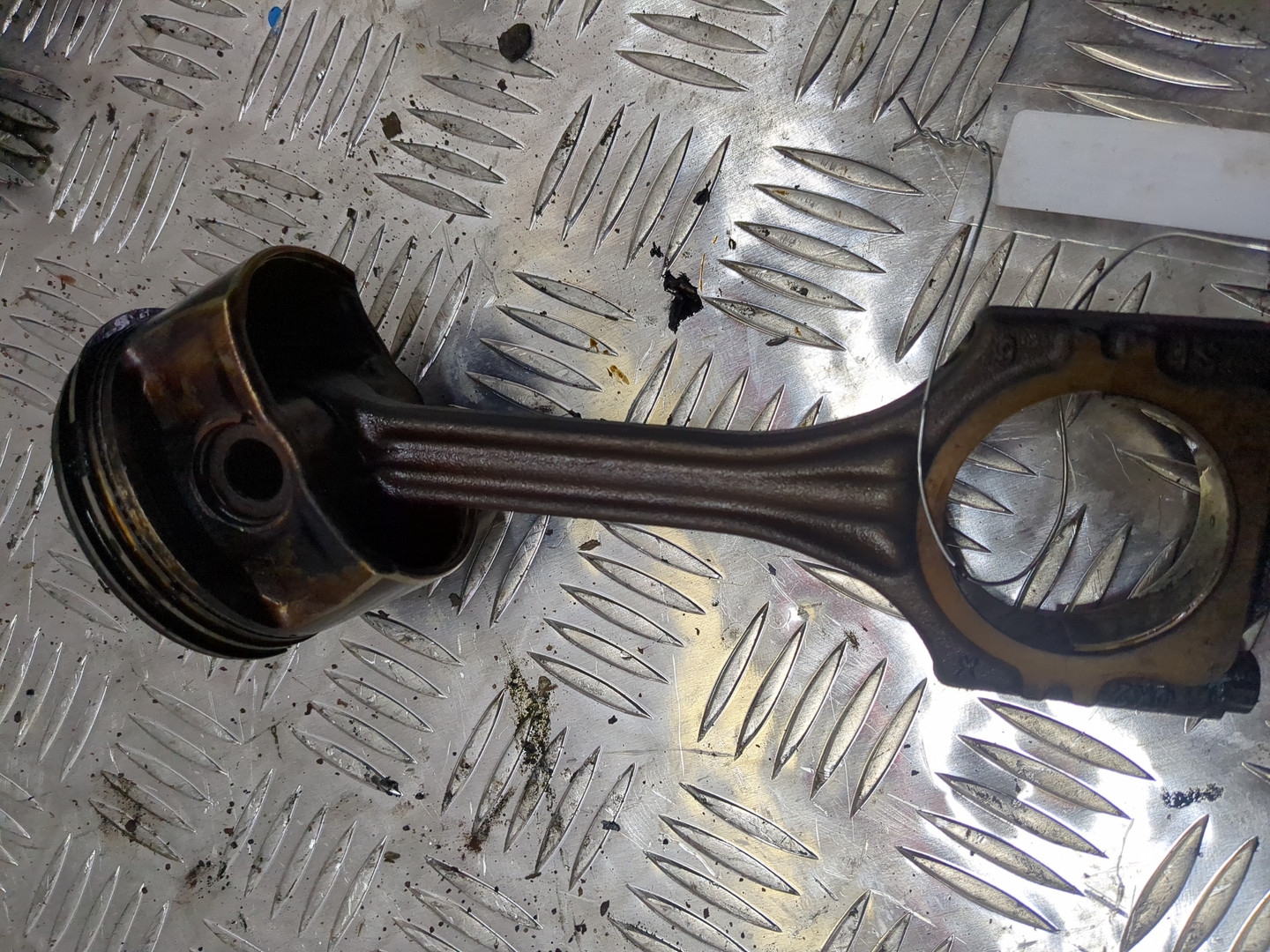 Поршень для Fabia (5J) 2007-2015