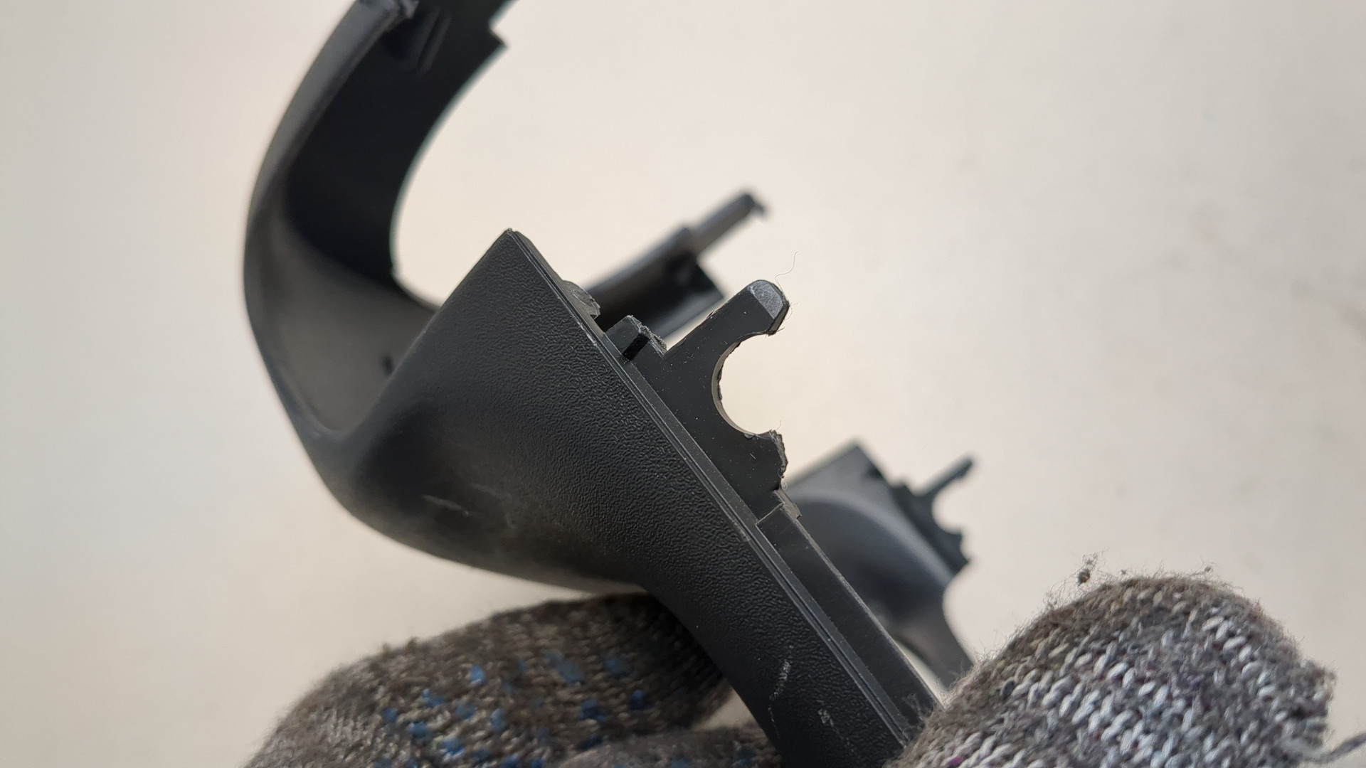 Кожух рулевой колонки