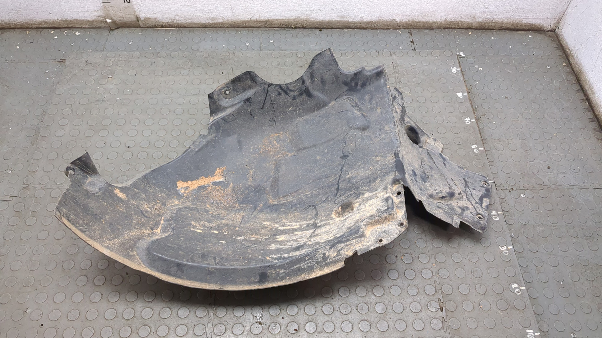 Локер передний правый