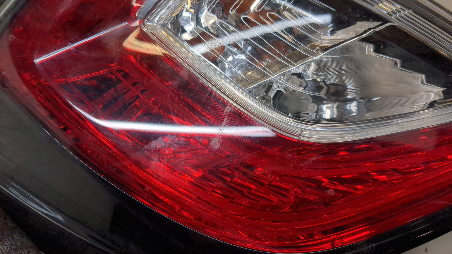 Фонарь задний левый