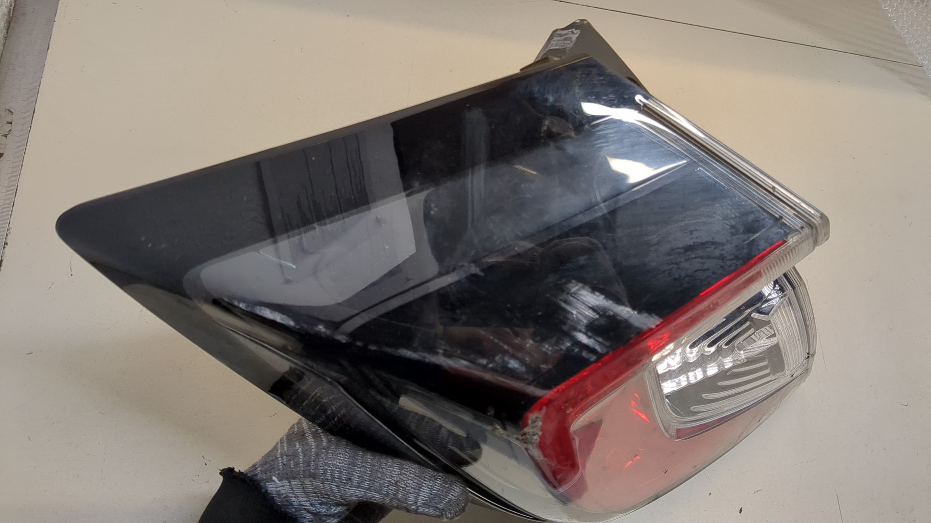 Фонарь задний левый