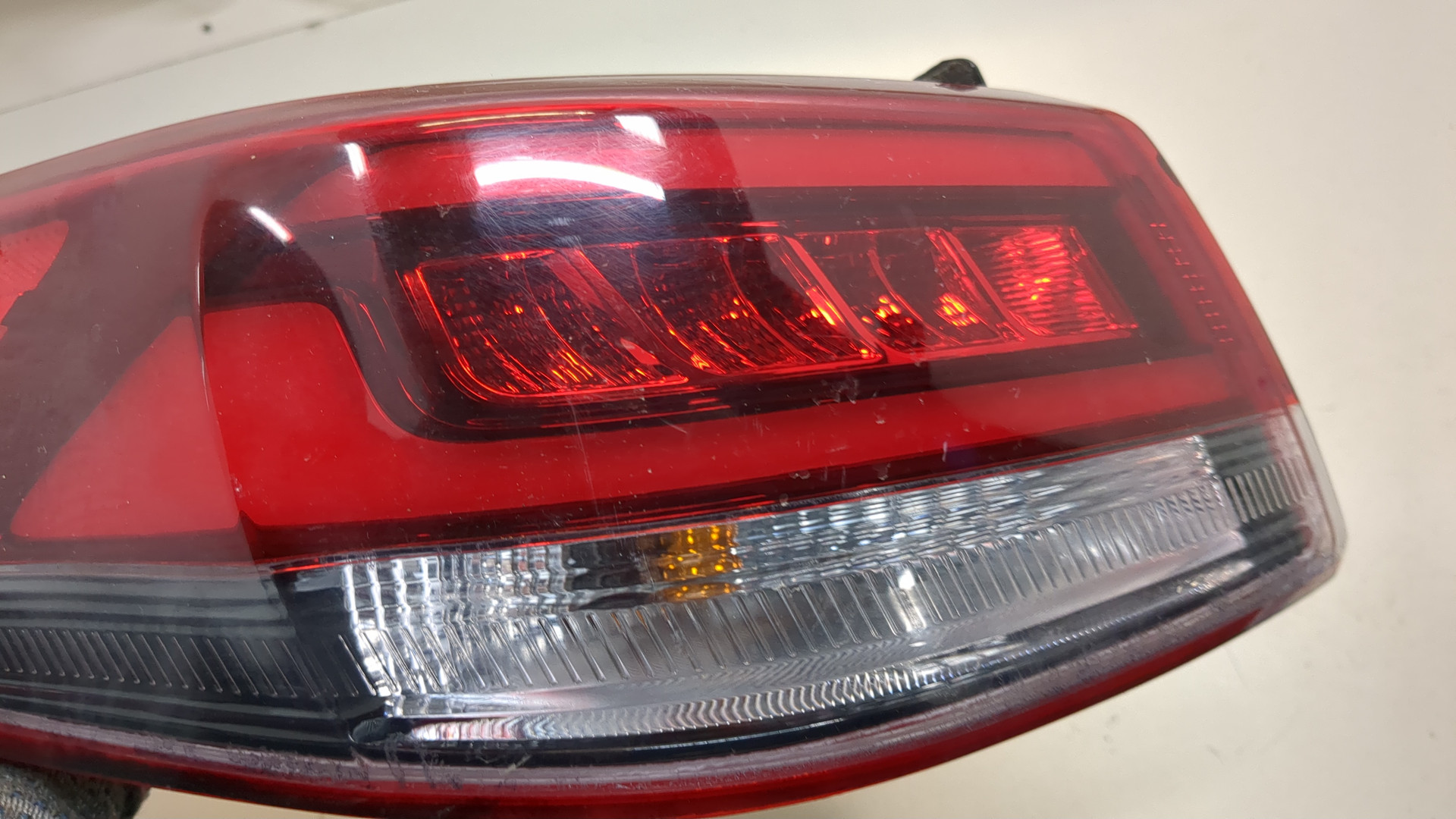 Фонарь задний левый