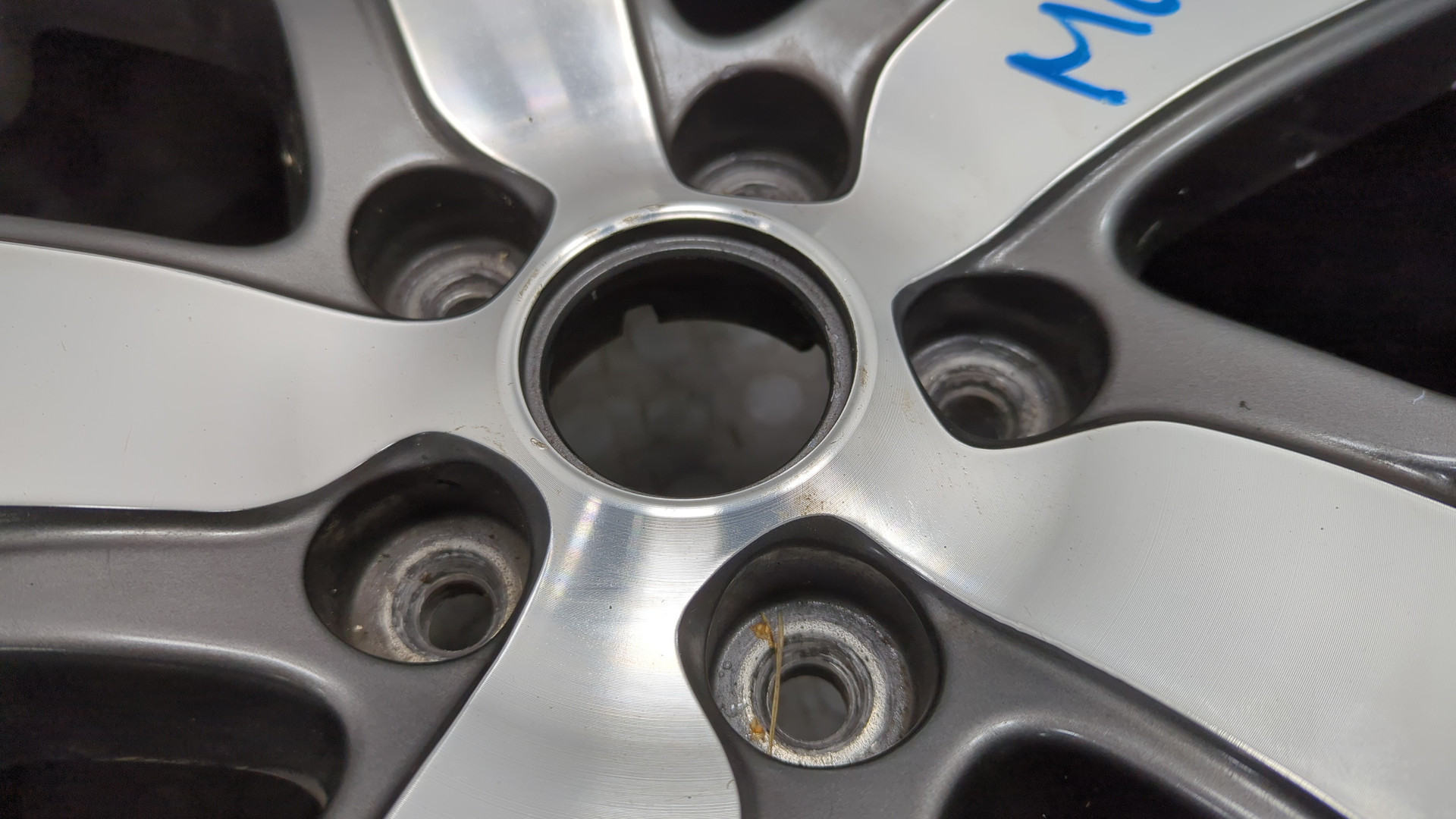 Диск колесный литой легкий сплав