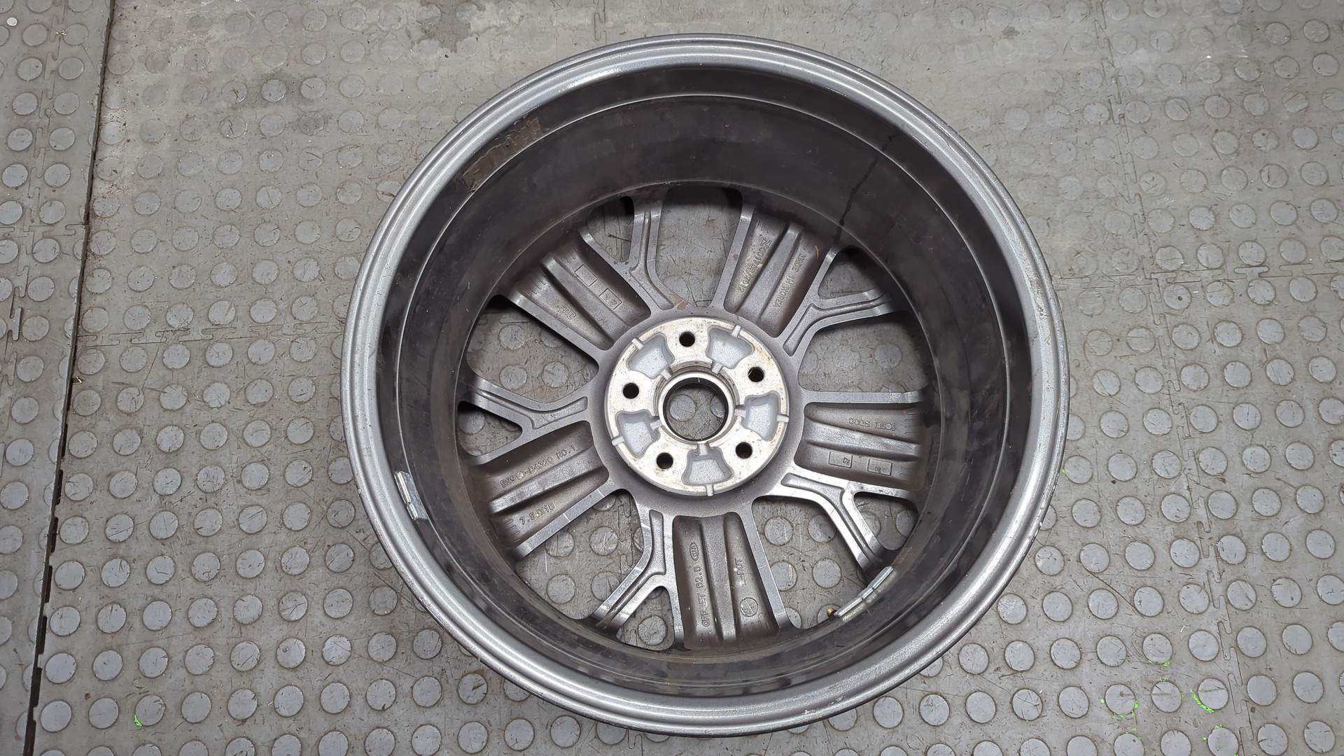 Диск колесный литой легкий сплав