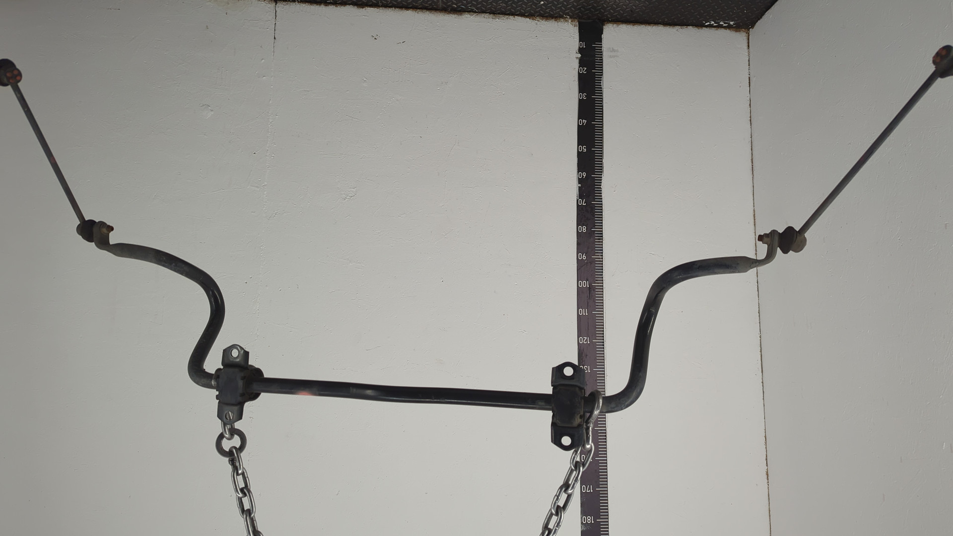 Стабилизатор передний