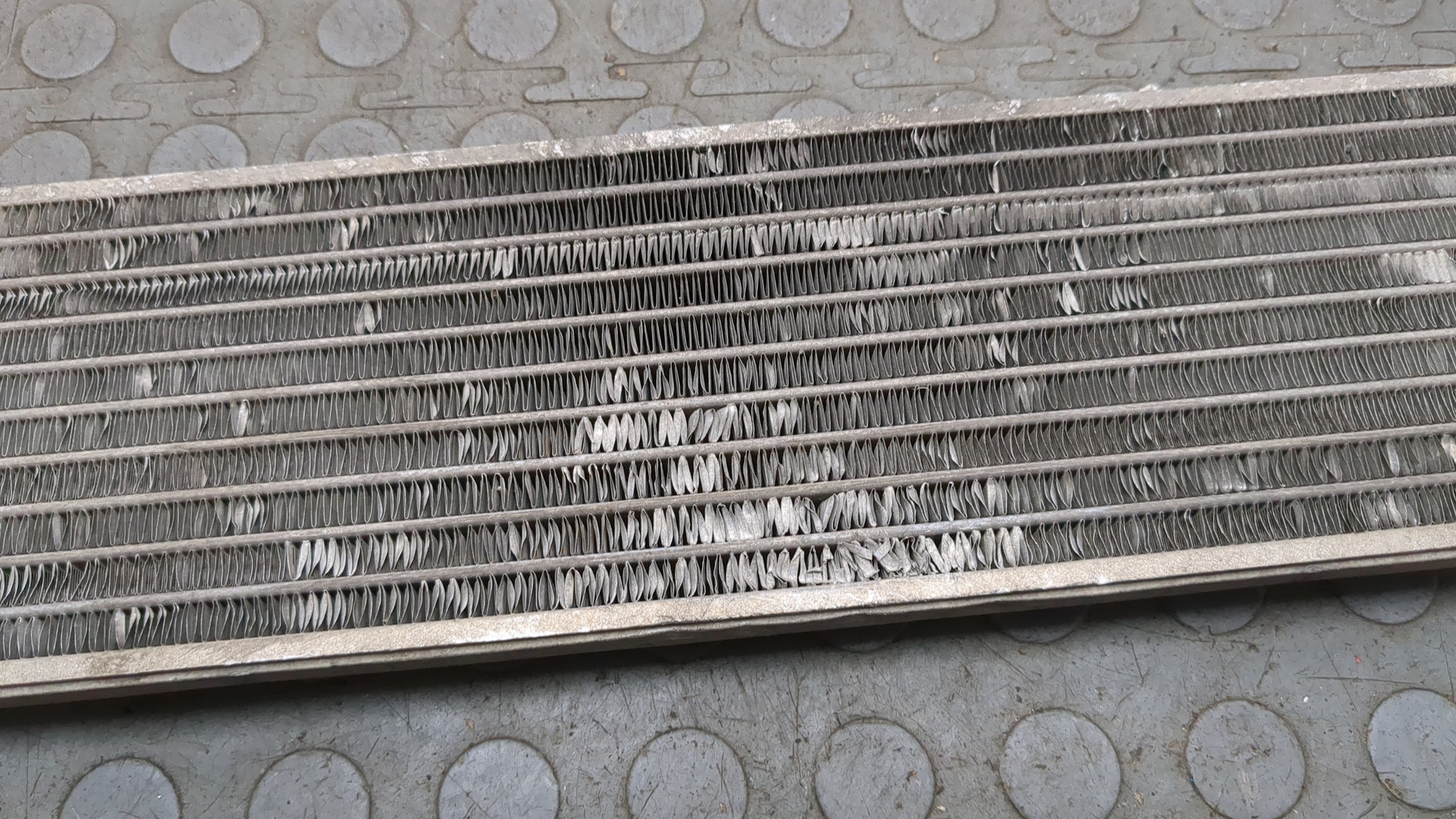 Радиатор охлаждения двигателя основной