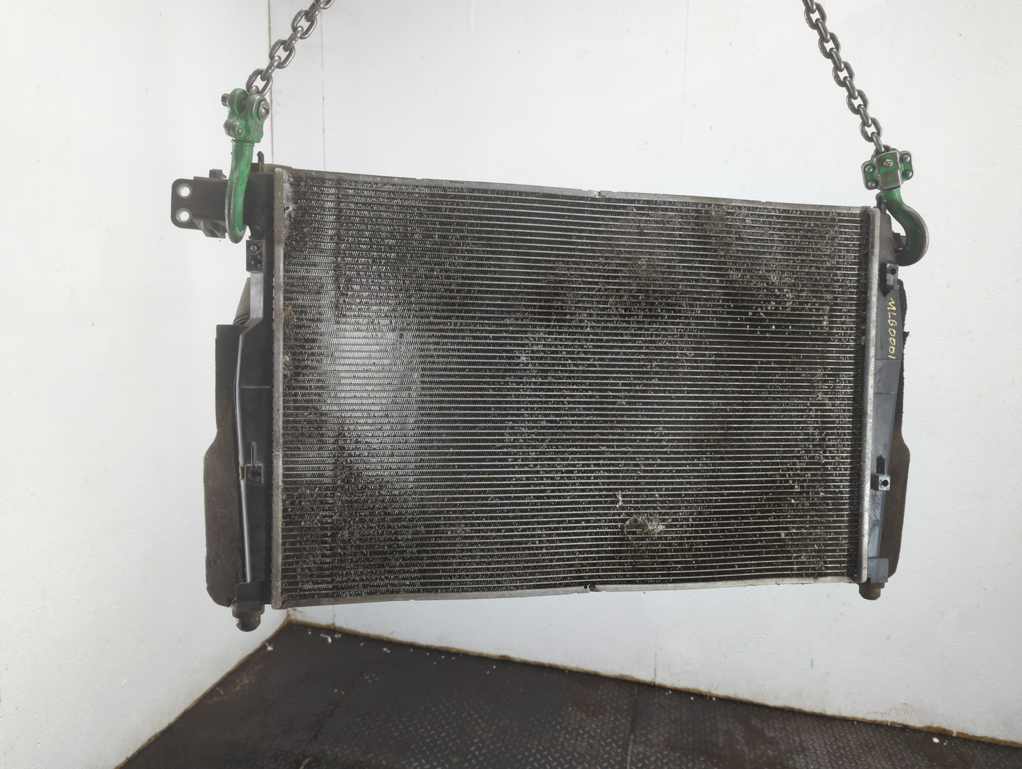 Радиатор охлаждения двигателя основной