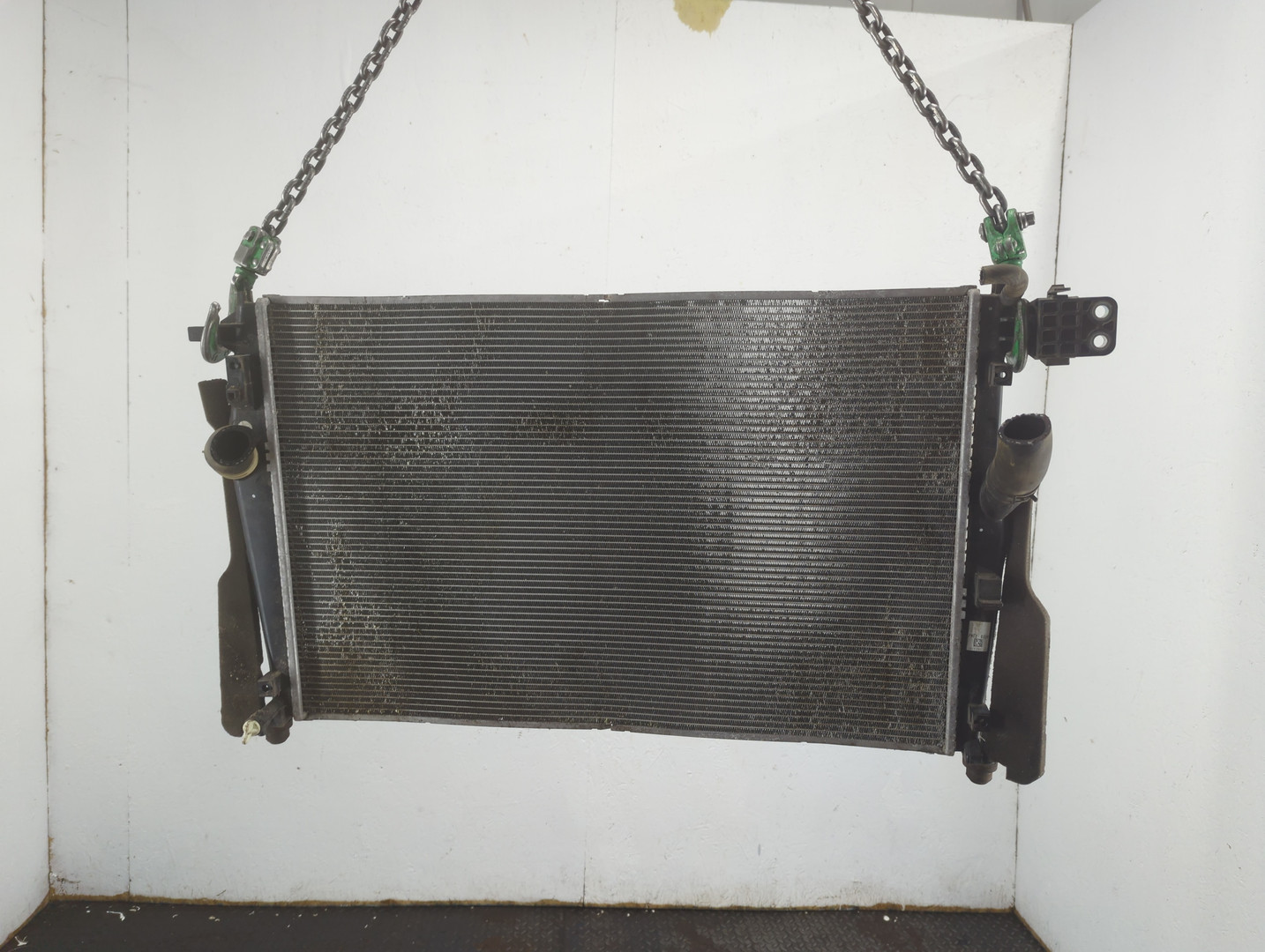 Радиатор охлаждения двигателя основной