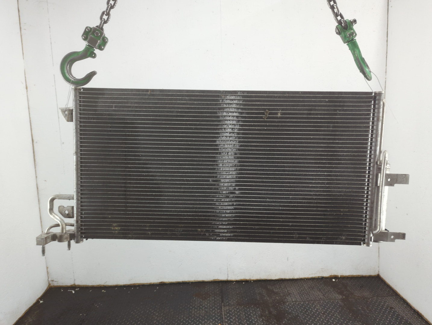 Радиатор кондиционера / конденсер