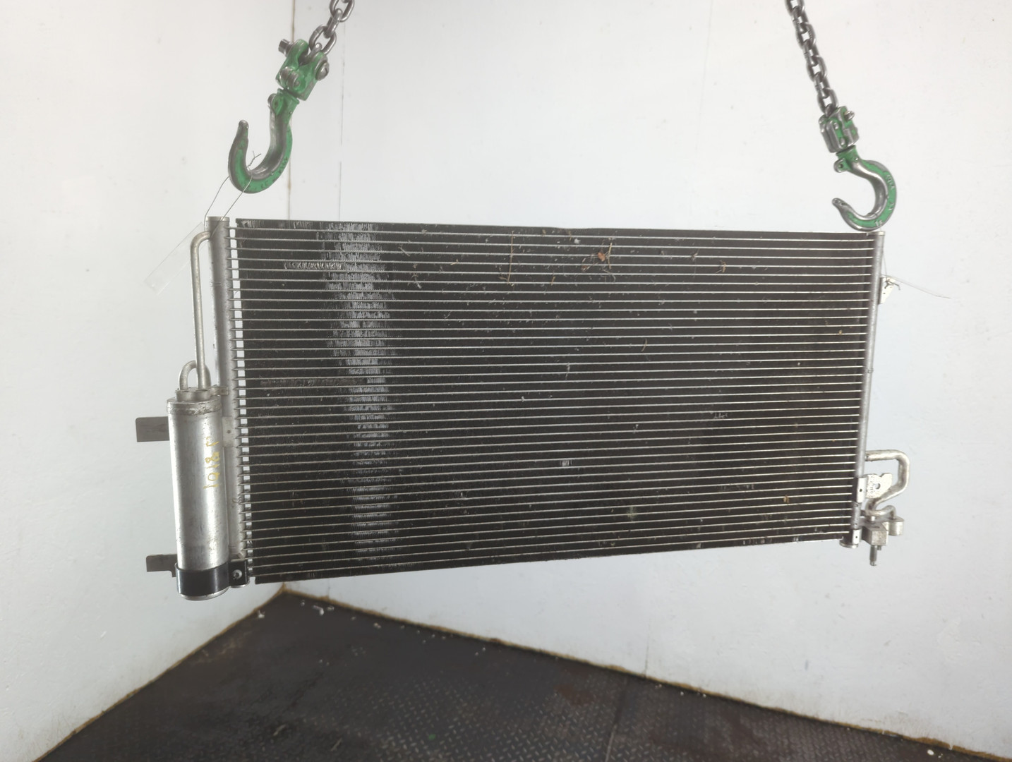 Радиатор кондиционера / конденсер