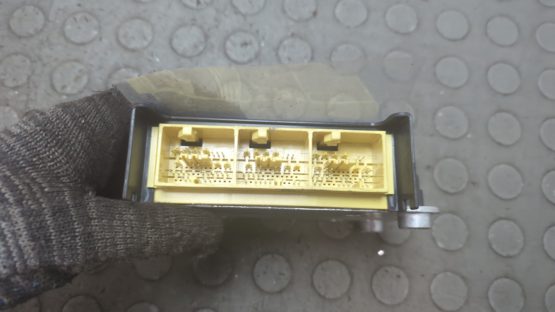 Блок управления подушек безопасности (AIR BAG)