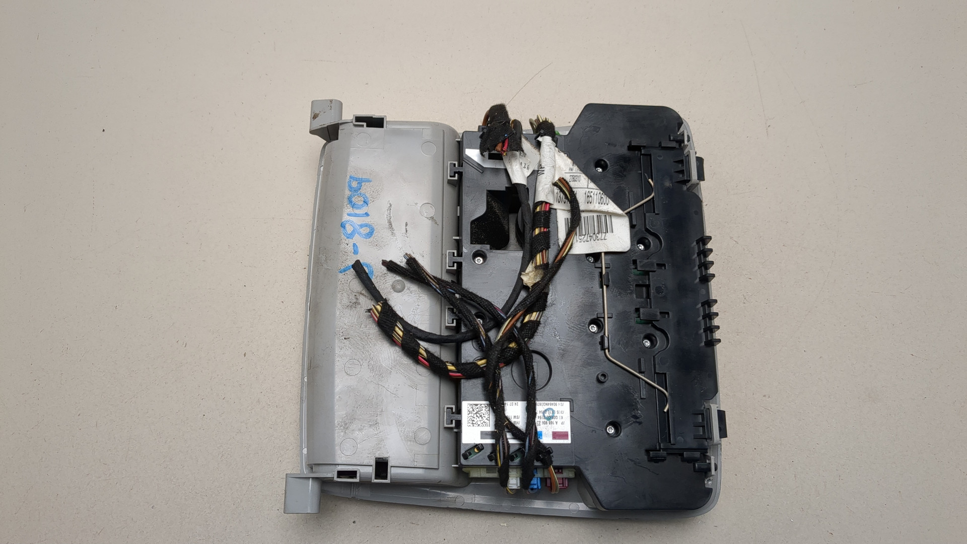 Плафон салонный