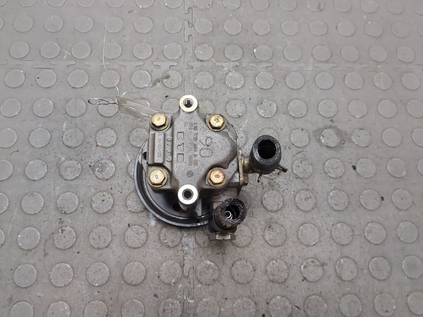 Насос ГУР (гидроусилитель руля)