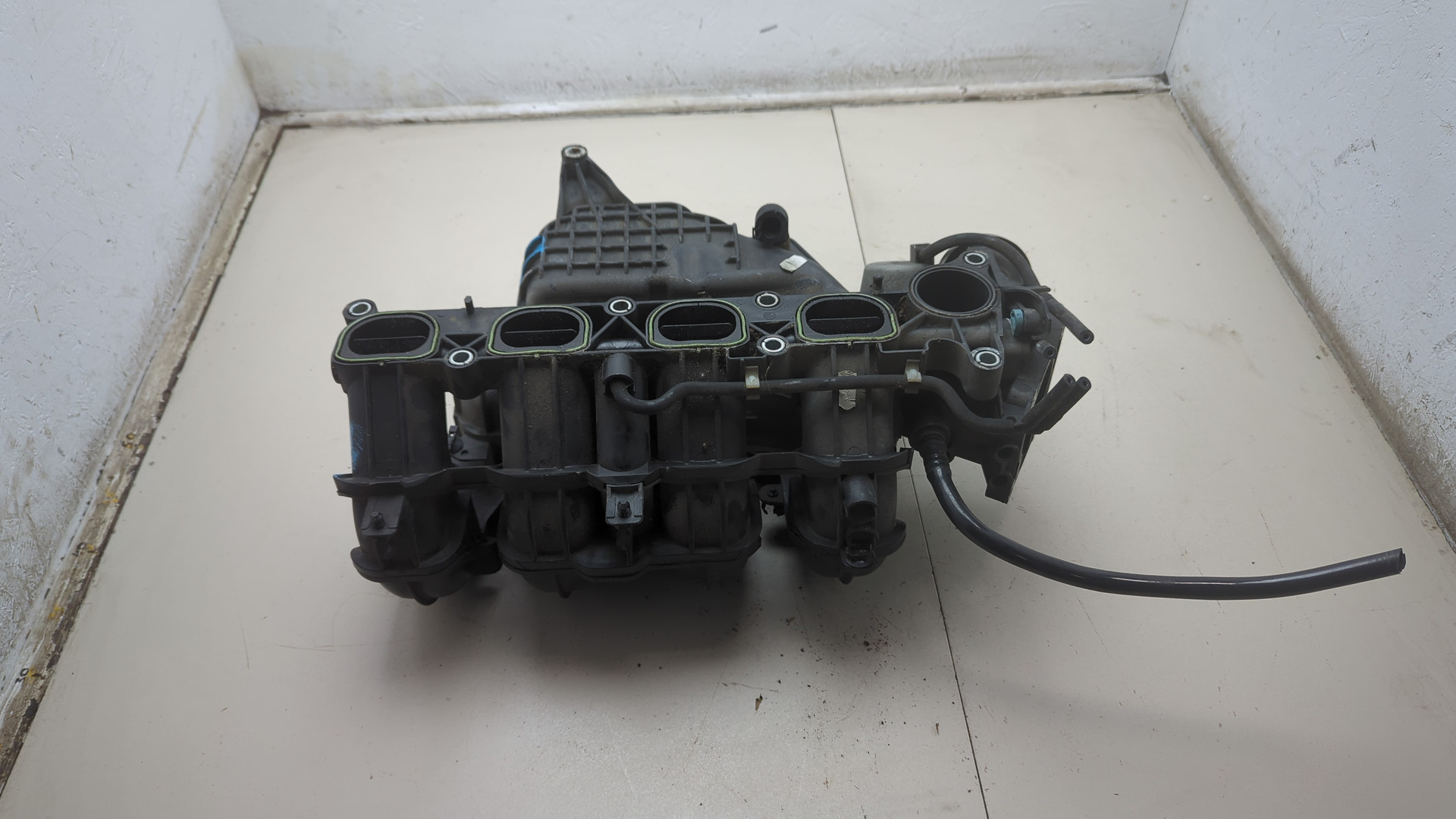 Коллектор впускной