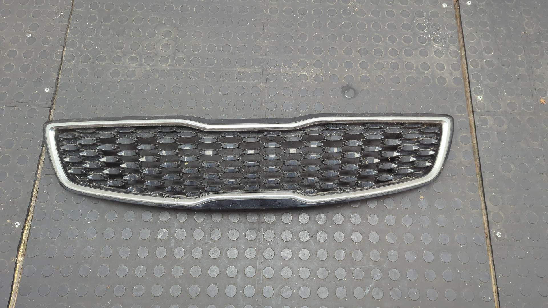 Решетка радиатора