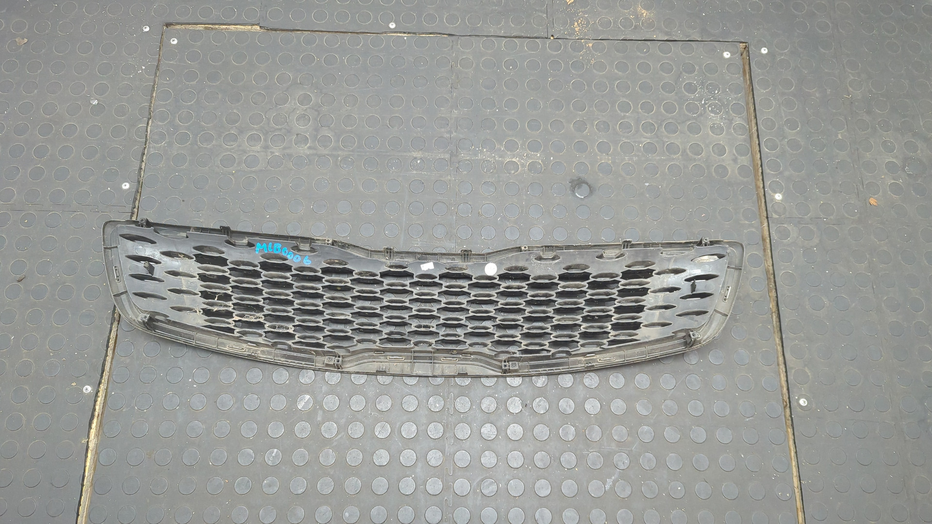 Решетка радиатора