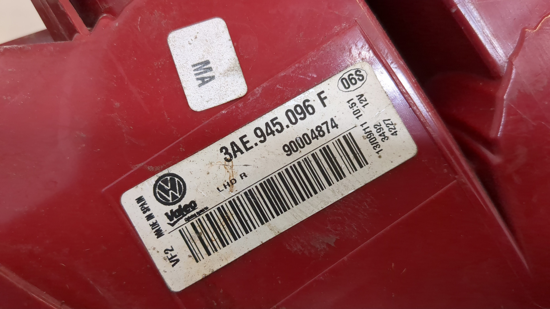 Фонарь задний правый