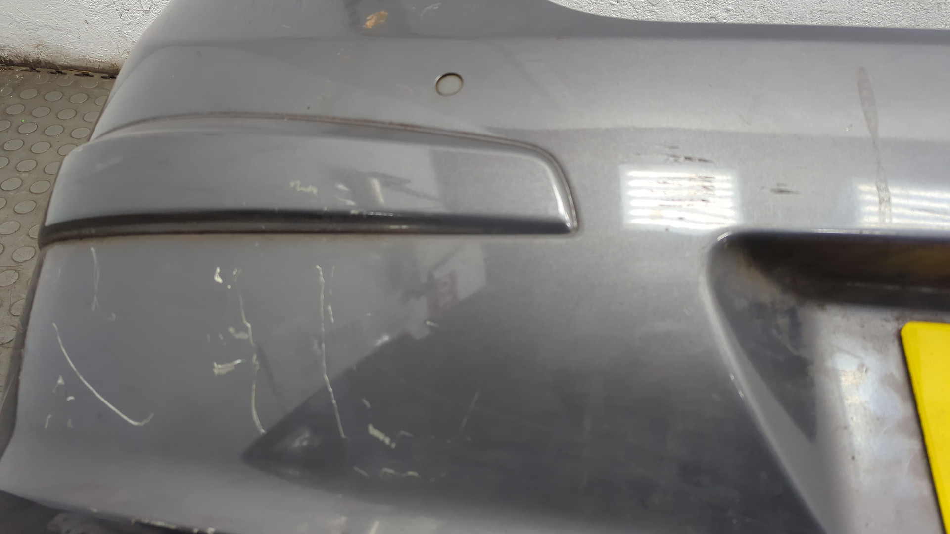 Бампер задний