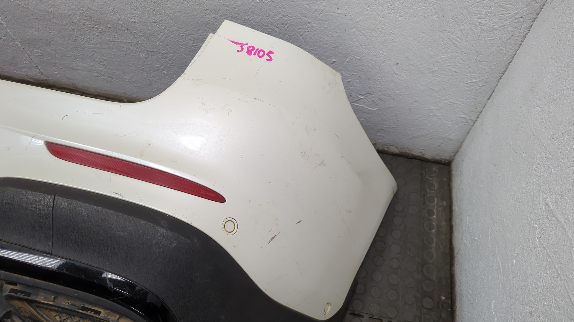 Бампер задний