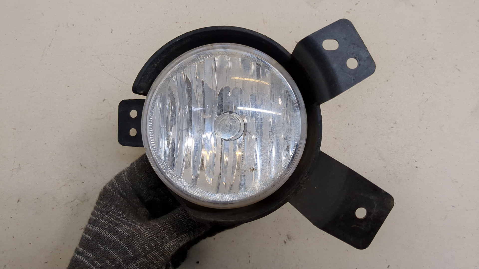 Фара противотуманная правая