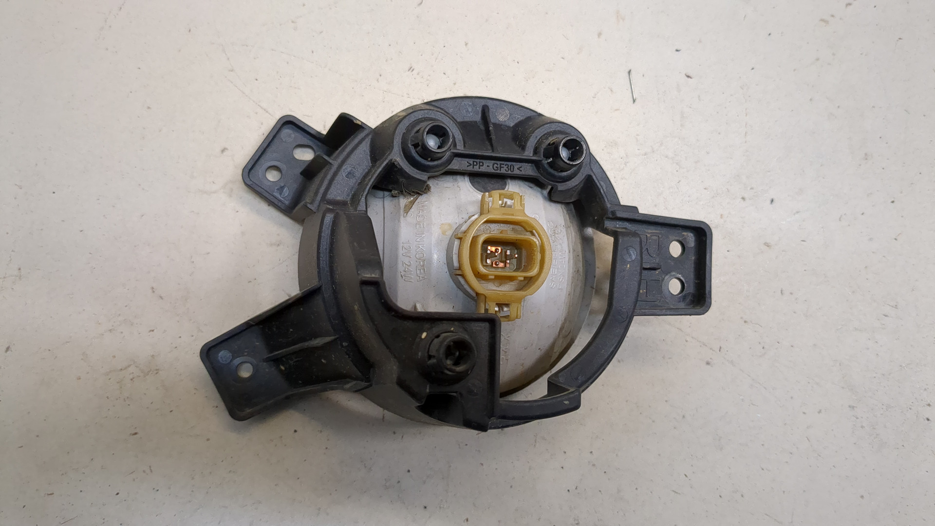 Фара противотуманная правая