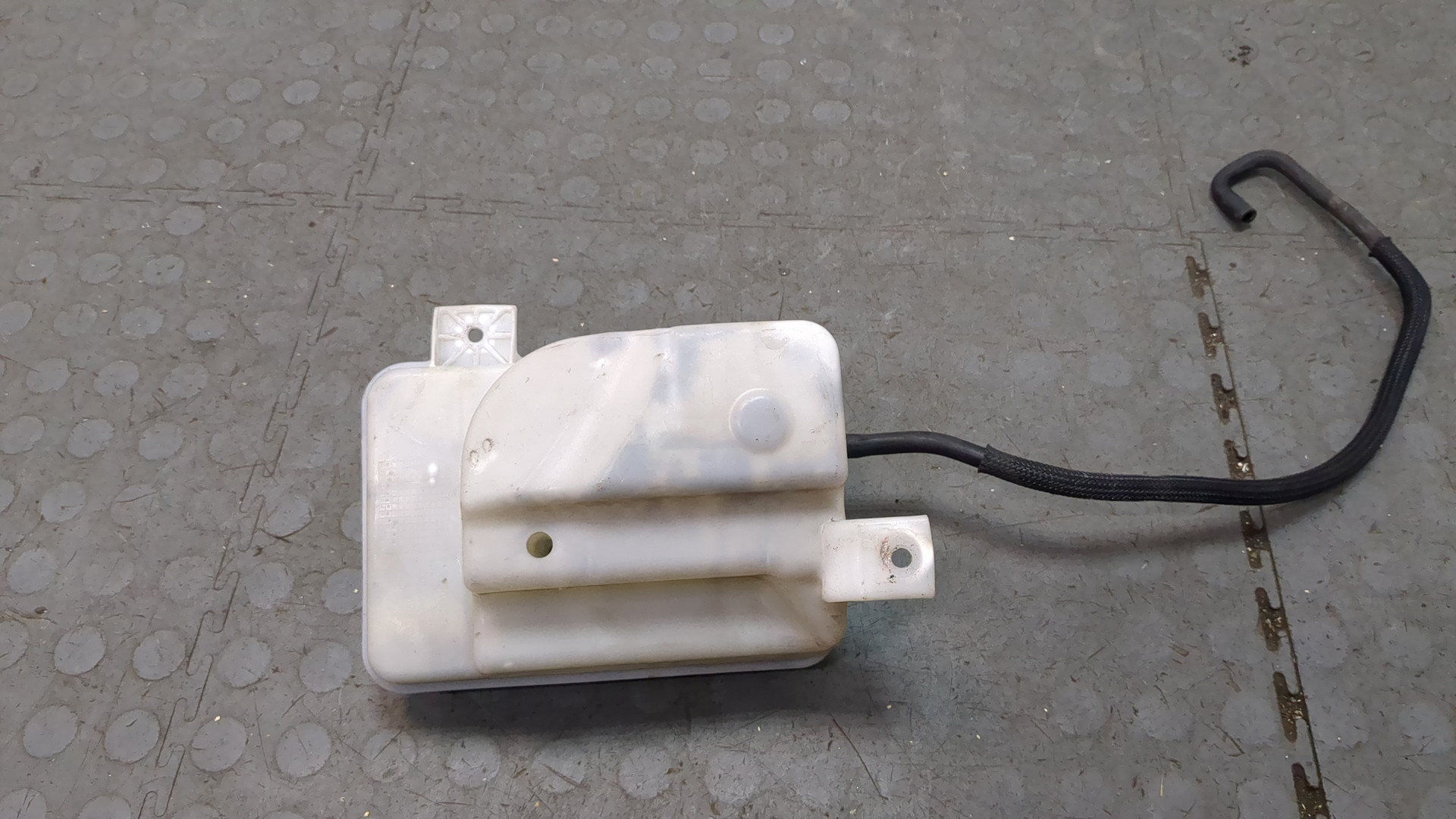 Бачок расширительный