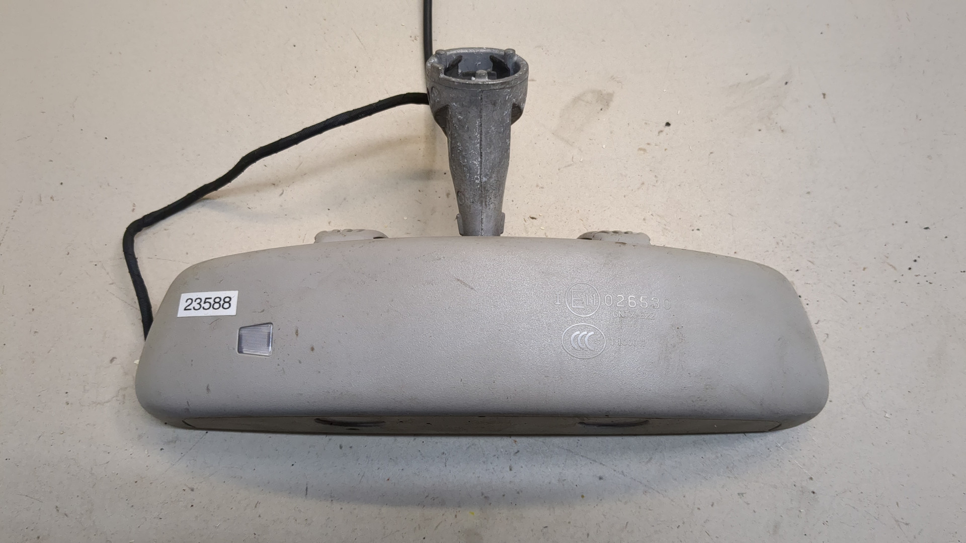 Зеркало заднего вида