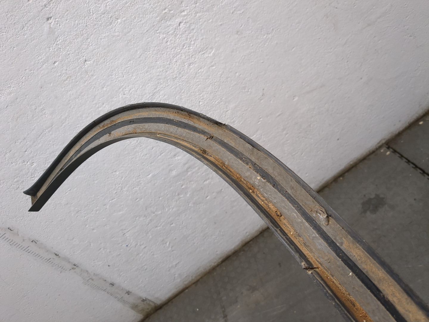 Молдинг заднего крыла правого