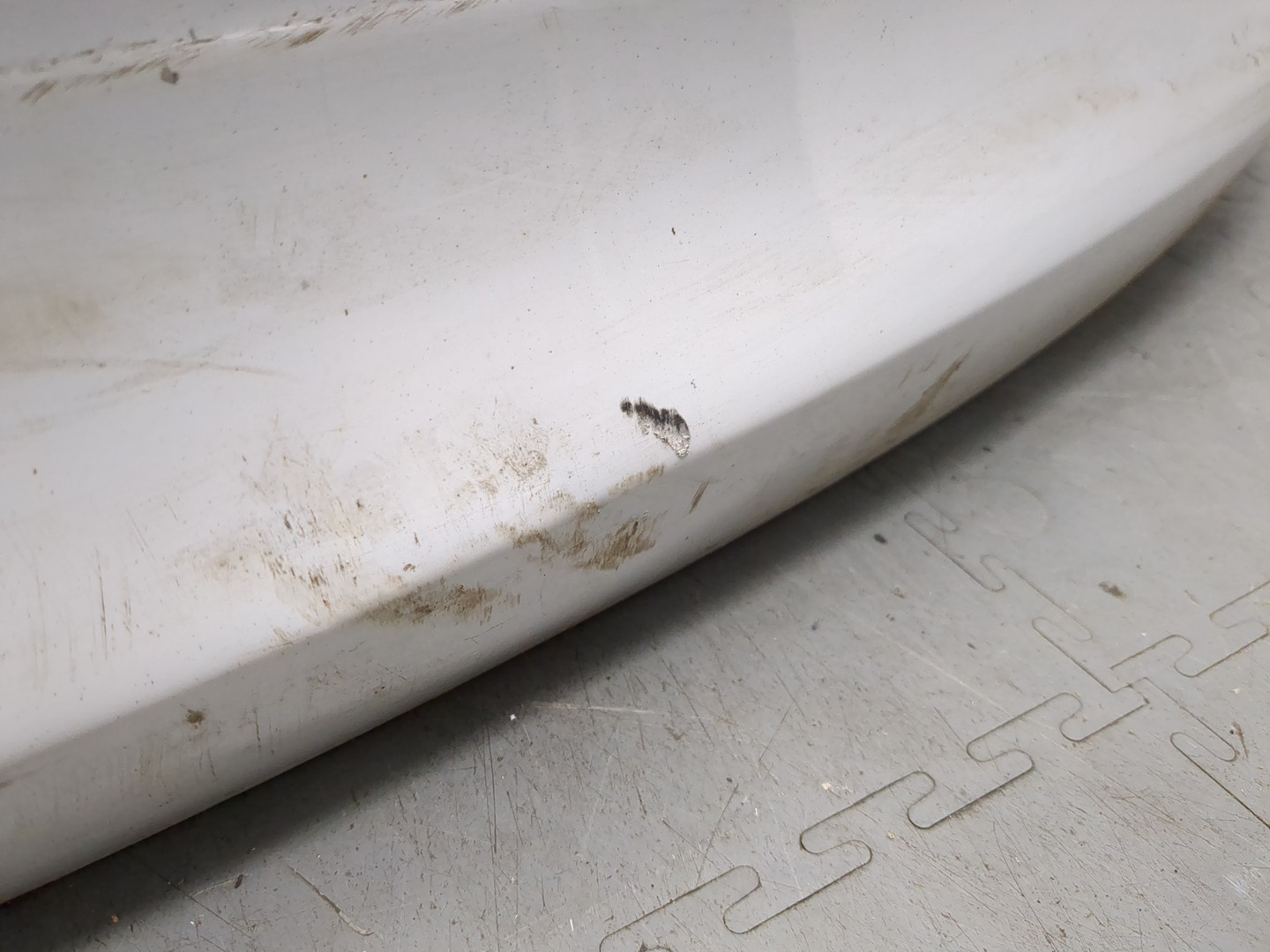 Дверь багажника