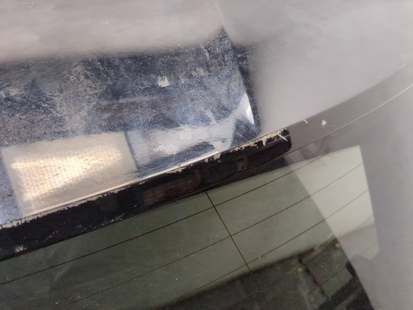 Дверь багажника