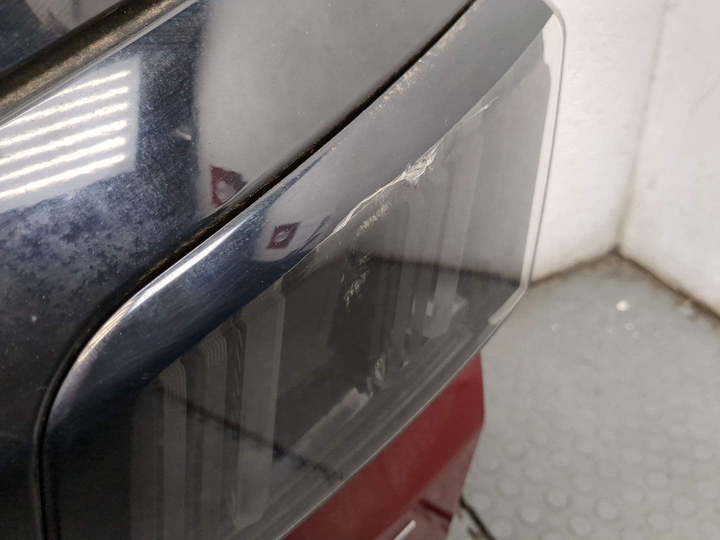 Дверь багажника