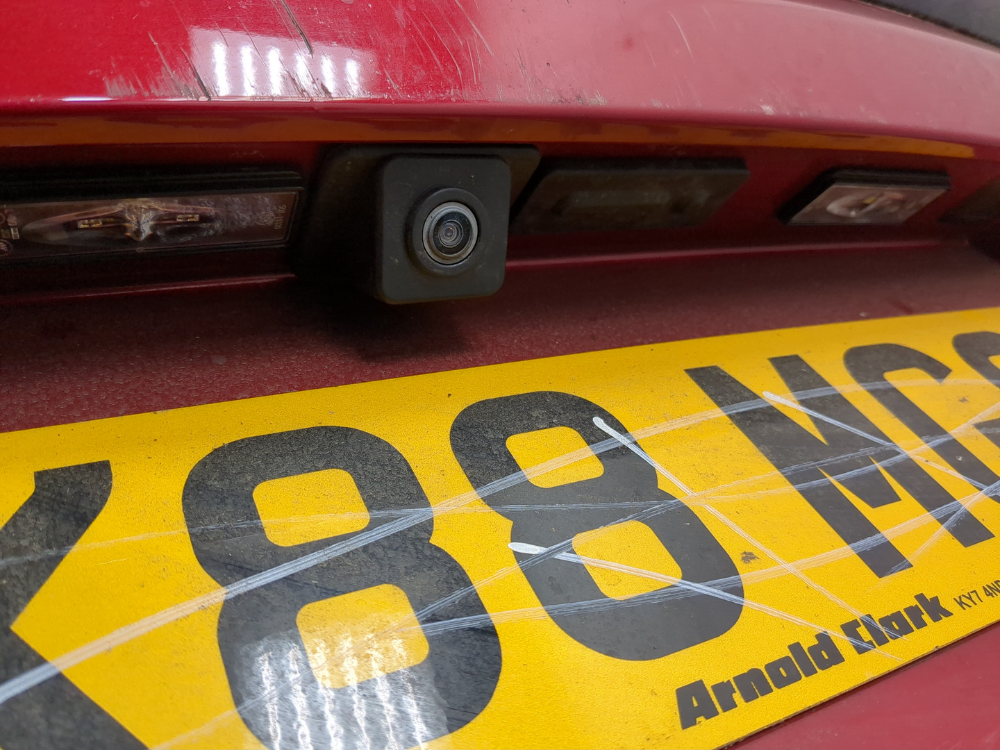 Дверь багажника