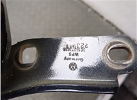 3C5827302B Петля крышки багажника Volkswagen Passat 7 2010-2015 Европа 20763283 #2
