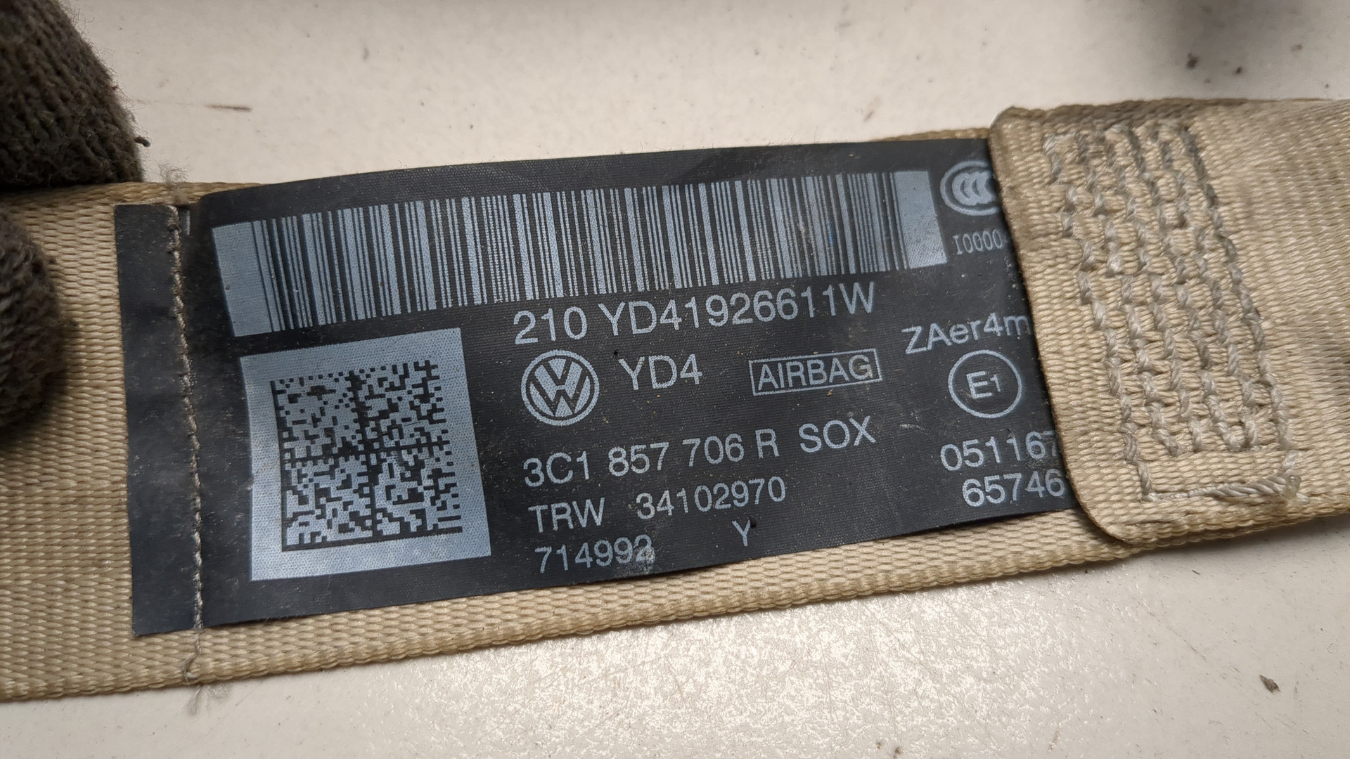 Ремень безопасности