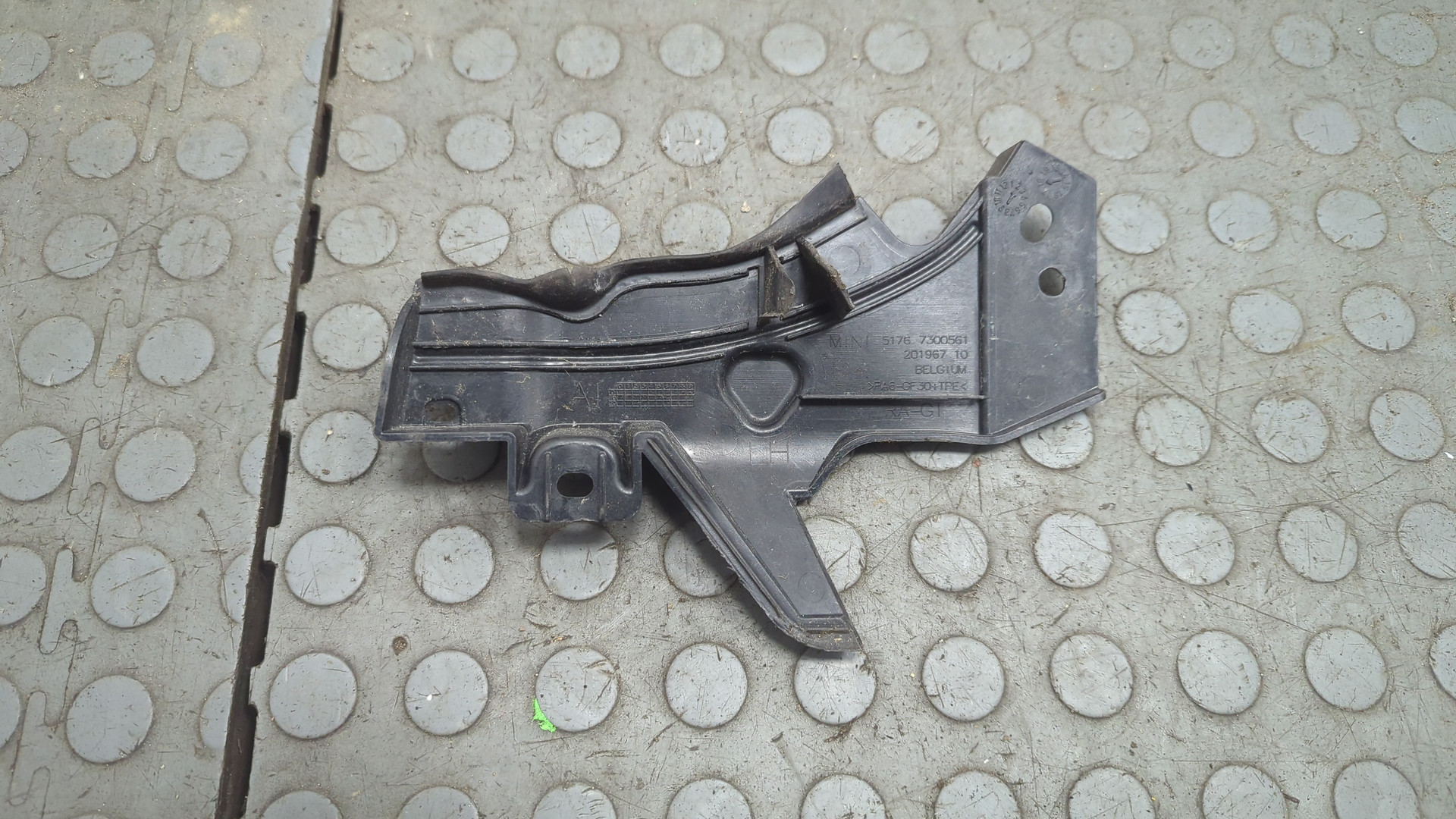 Решетка стеклоочистителей (Жабо)