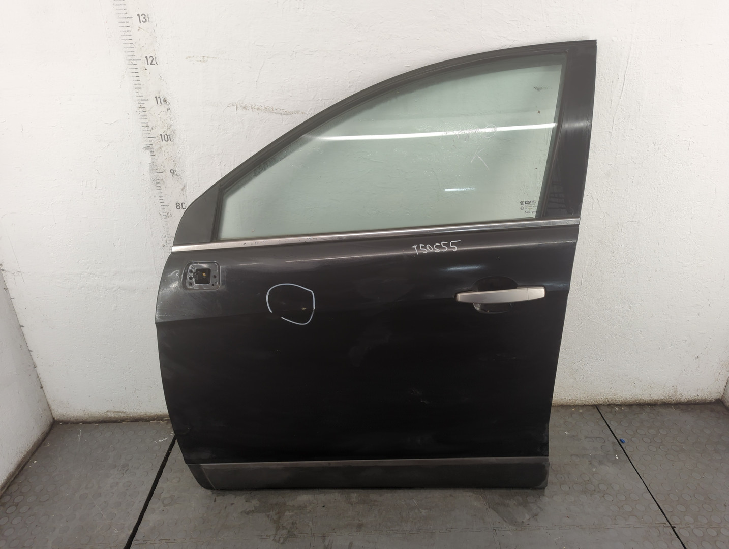 Дверь передняя левая