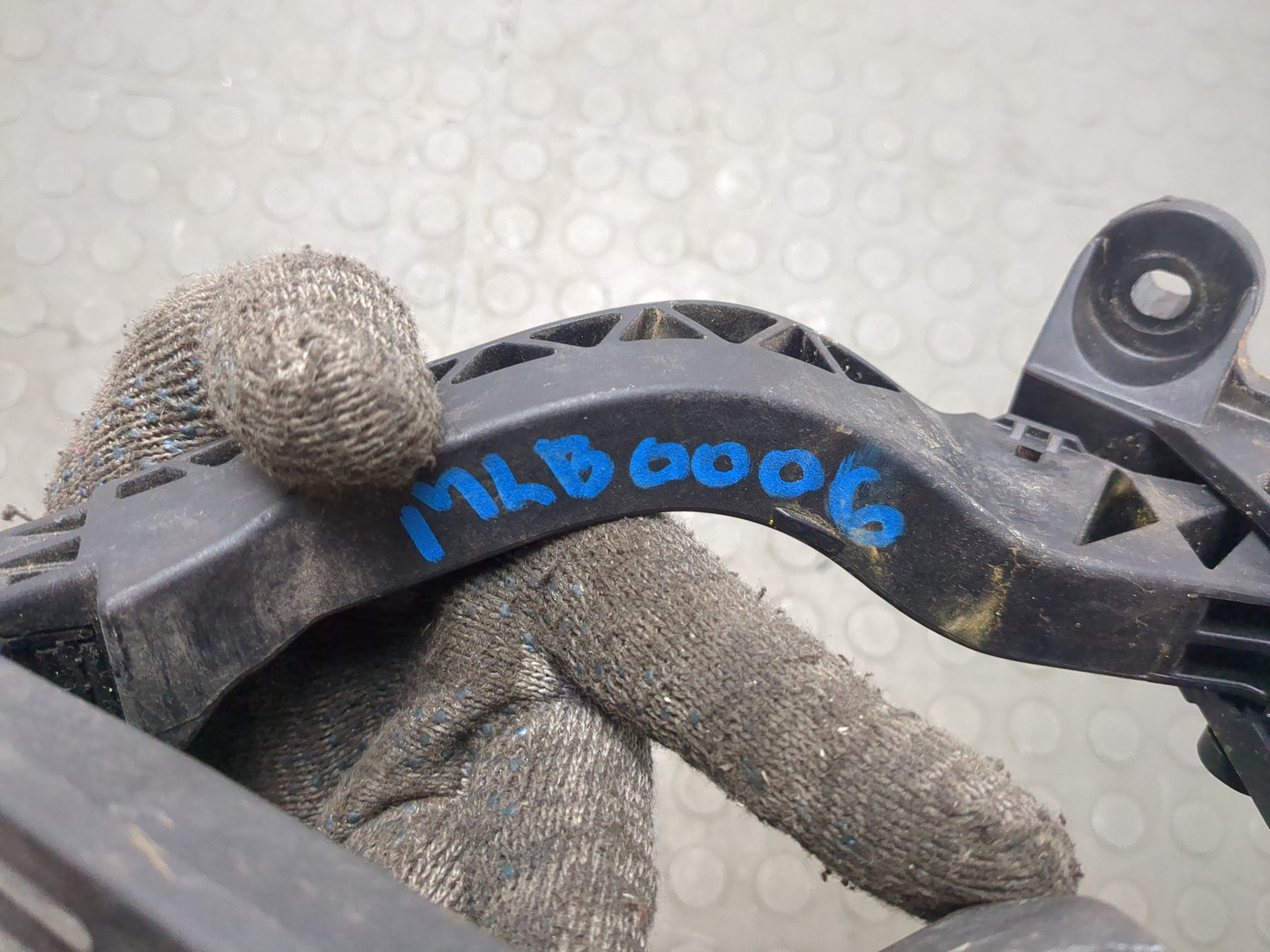 Педаль газа