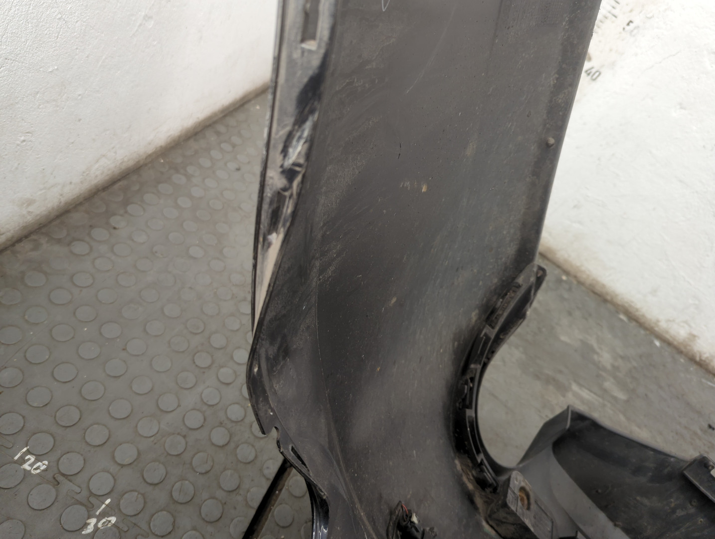 Бампер задний