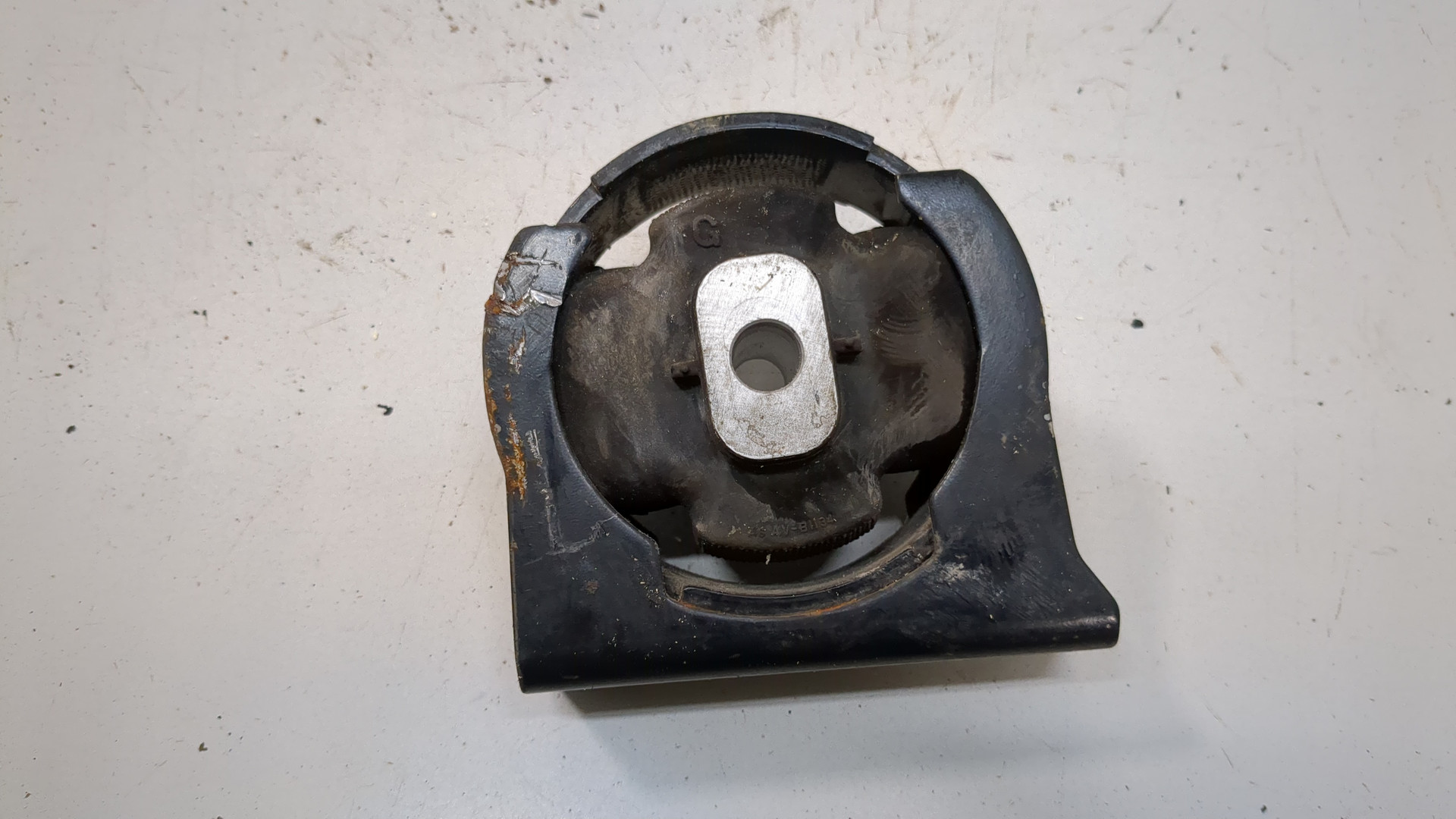 Опора двигателя