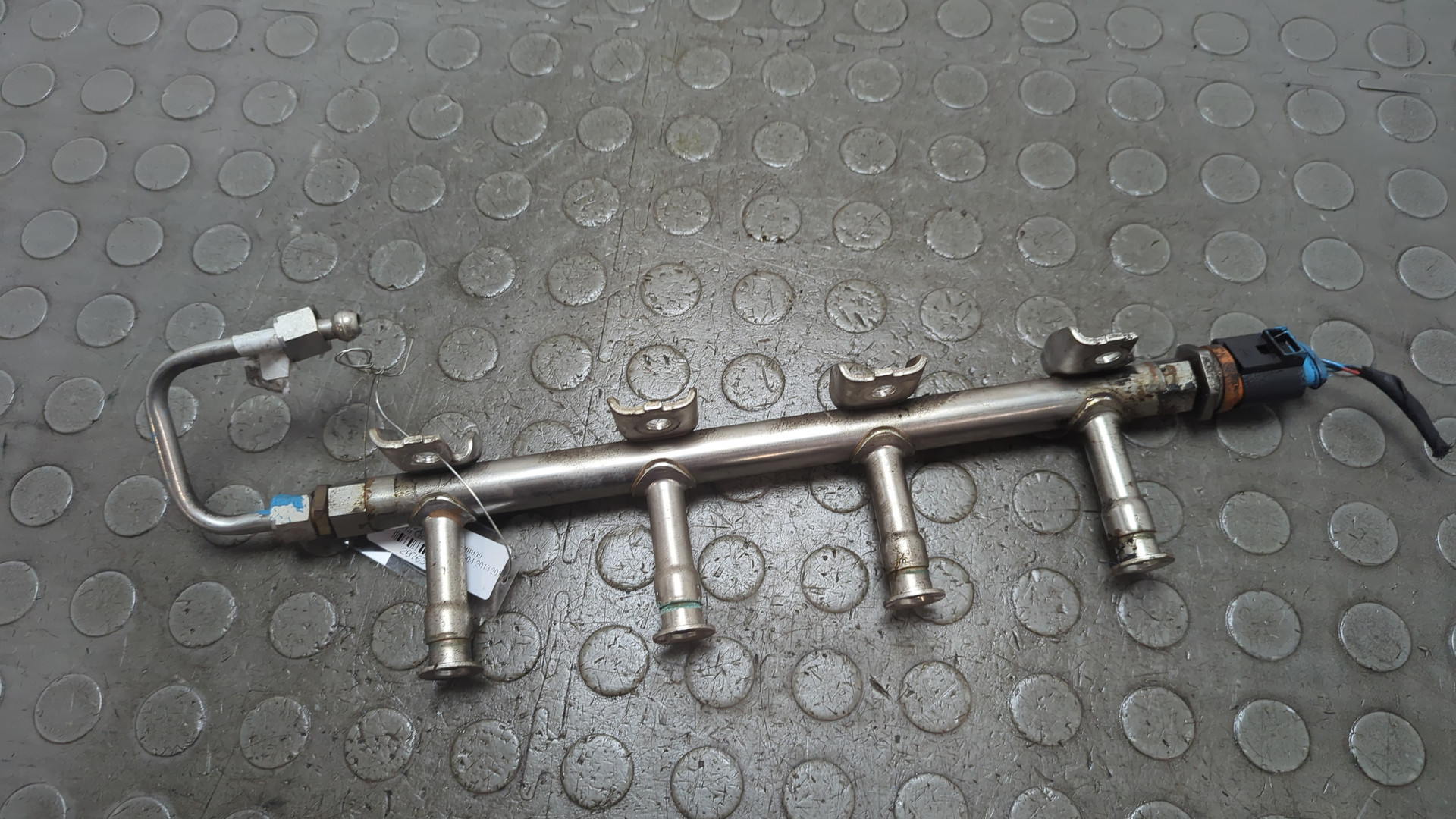 Рейка топливная (рампа)