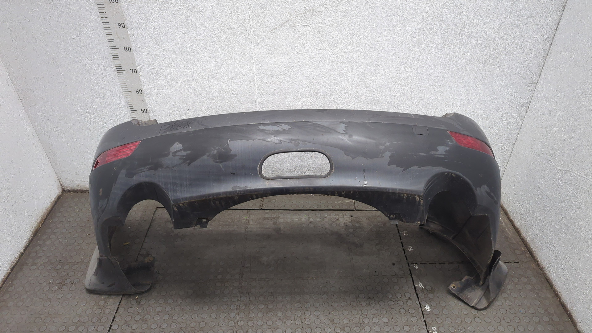 Бампер задний